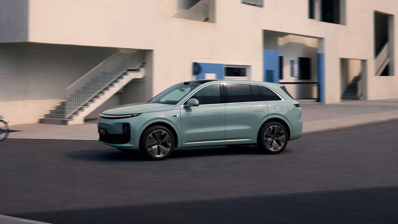 5-seat SUV  Li L6