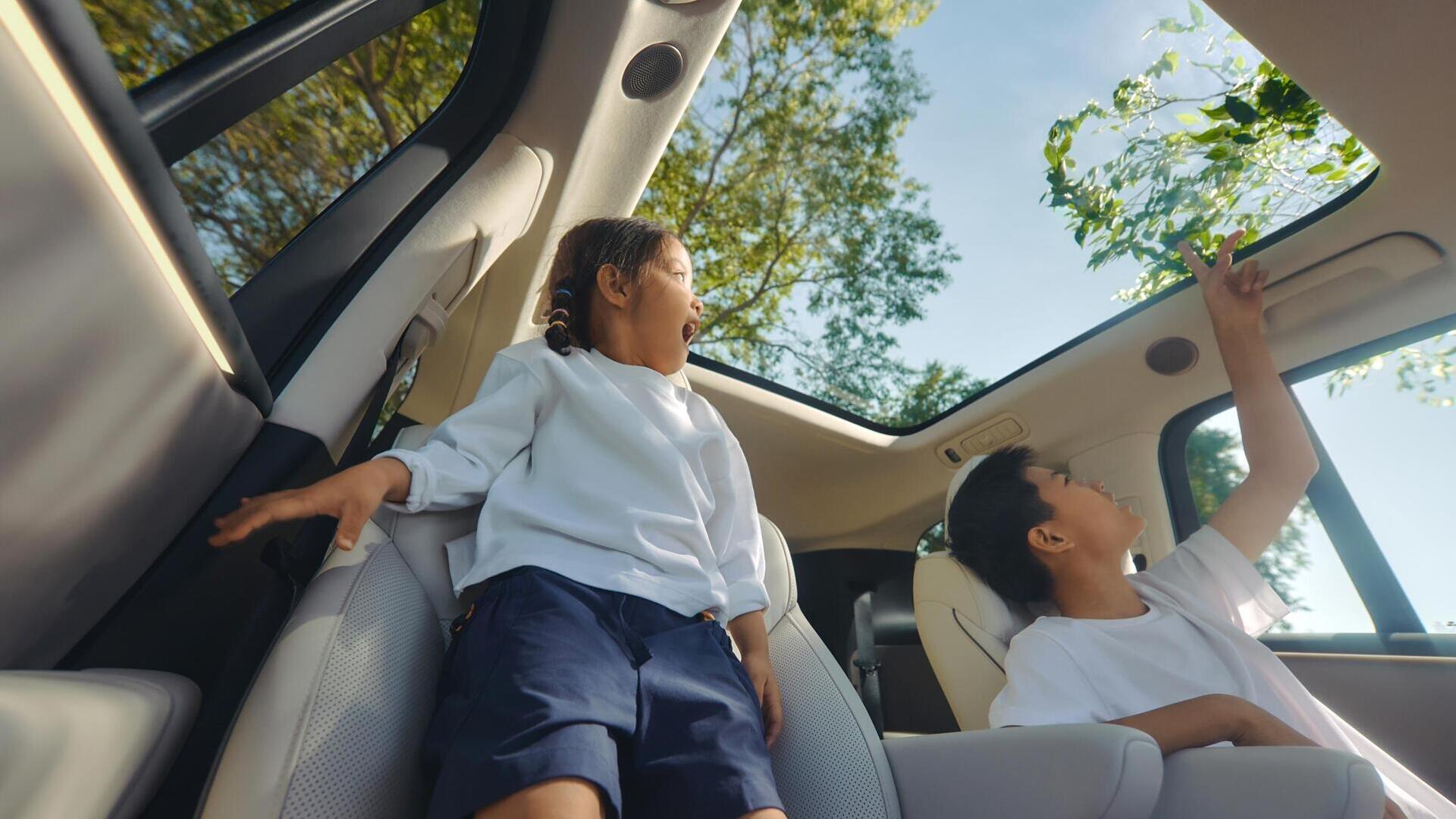 Panoramic roof Lixiang i8