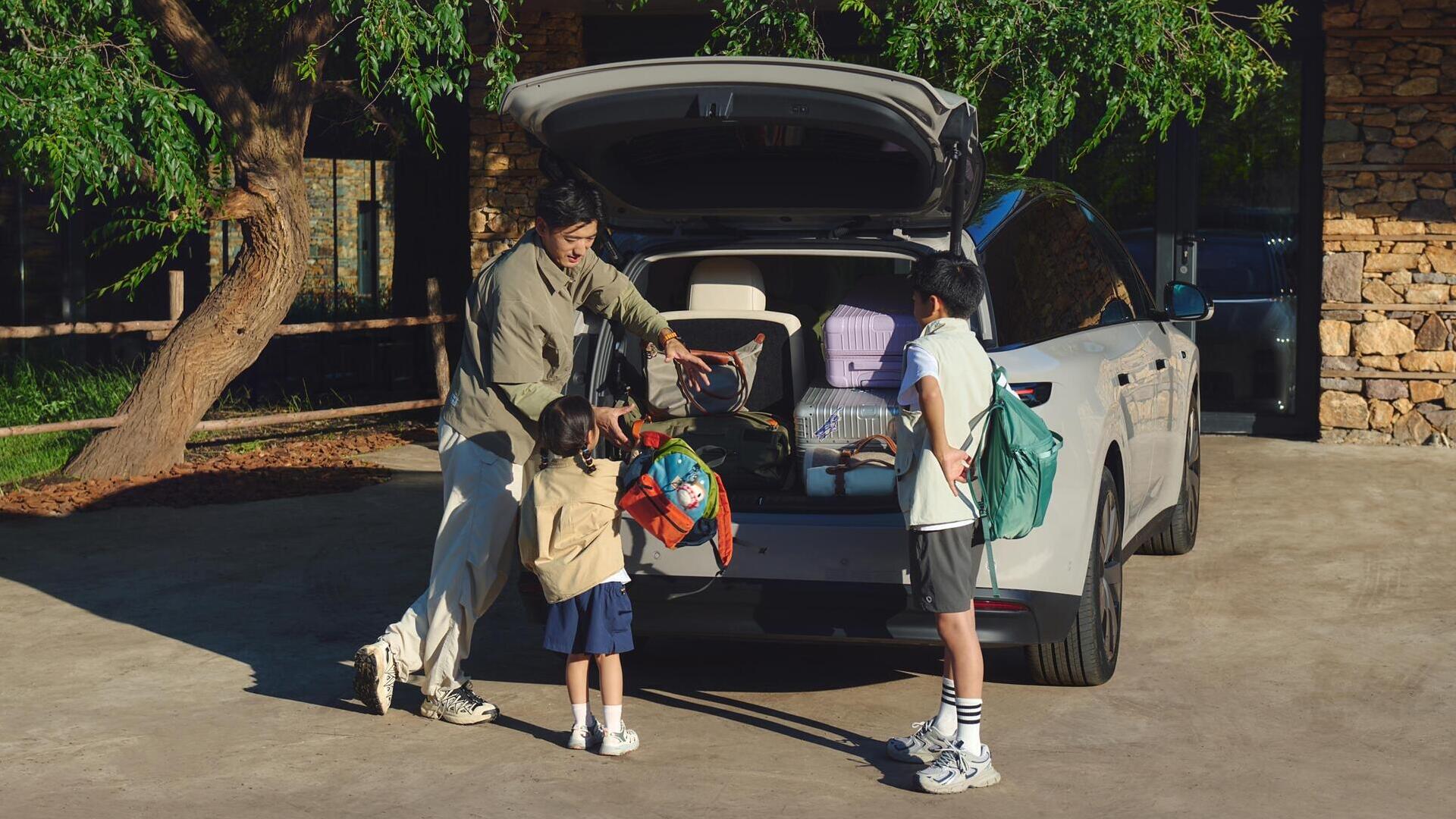 Trunk Lixiang i8